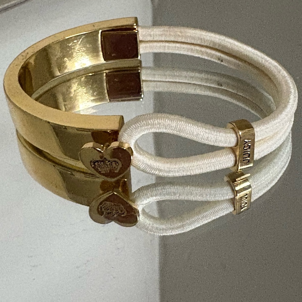 Juicy Couture Gold and Cream Heart Bracelet